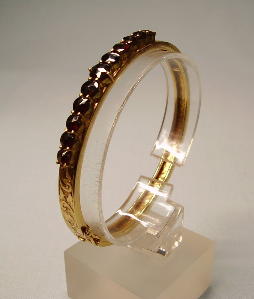 χωρίς τιμή ασφαλείας - Βραχιόλι Tombak, ελαφρώς χρυσωμένο. -  10.00ct. tw. Γρανάτης - Βικτωριανό έργο περίπου το 1890 #1.0