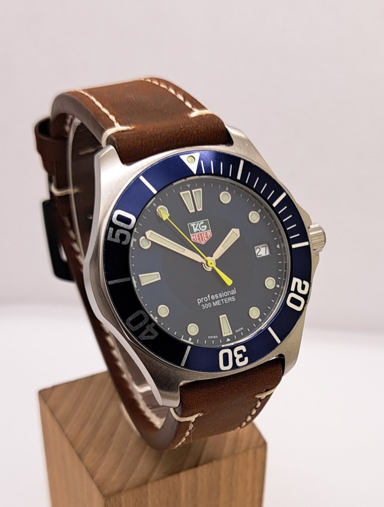 TAG Heuer - Aquaracer Professional - WAB1112 - Men - 2010-2020  #2.1