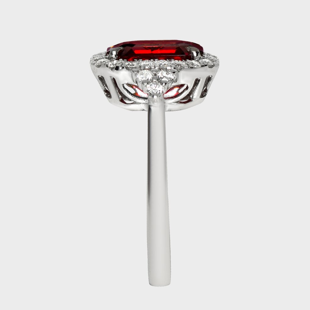 χωρίς τιμή ασφαλείας - Δαχτυλίδι αρραβώνων - 14 καράτια Λευκός χρυσός, HRD 2.75 καράτια Ροδοχίτης χωρίς θερμική επεξεργασία, έντονο κόκκινο. -  3.16ct. tw. Γρανάτης - Διαμάντι #4.3