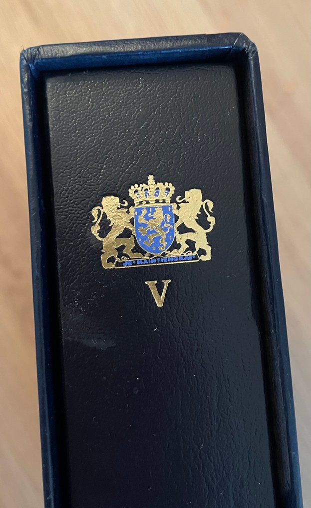 Pays-Bas 2000/2007 - Davo album Pays-Bas partie 5 - complet et avec des pages supplémentaires également complètes. #1.0