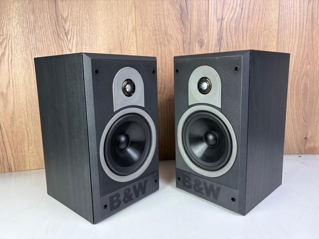 Bower & Wilkins - DM600 - Matching Pair Speaker set #1.0