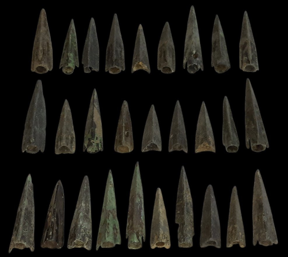 Σκυθικό Συλλογή μεγάλων μπρούτζινων βελών - 28 τεμάχια. Σε καλή κατάσταση.  (χωρίς τιμή ασφαλείας) #4.3