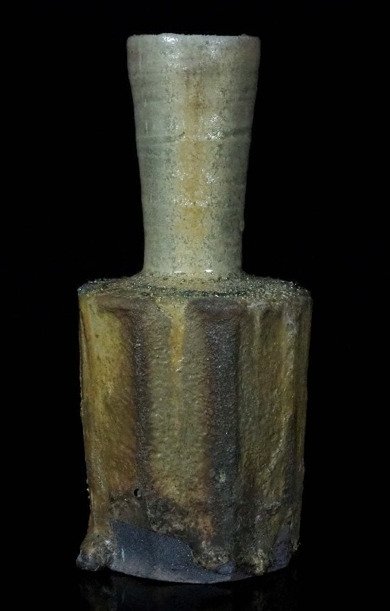 Ki-seto 花瓶——由活国家宝藏展出作品 - 石器 - 加藤孝造 Kato Kozo (1935-2023) - 日本 - 1900-2000 #1.0