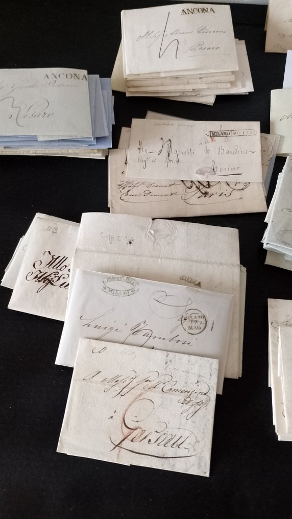 意大利 1820/1865 - 带有起始邮戳的未邮资封信和未邮资信件的邮票预印信件批次,按文件夹整理。 - sassone annullamenti #1.0