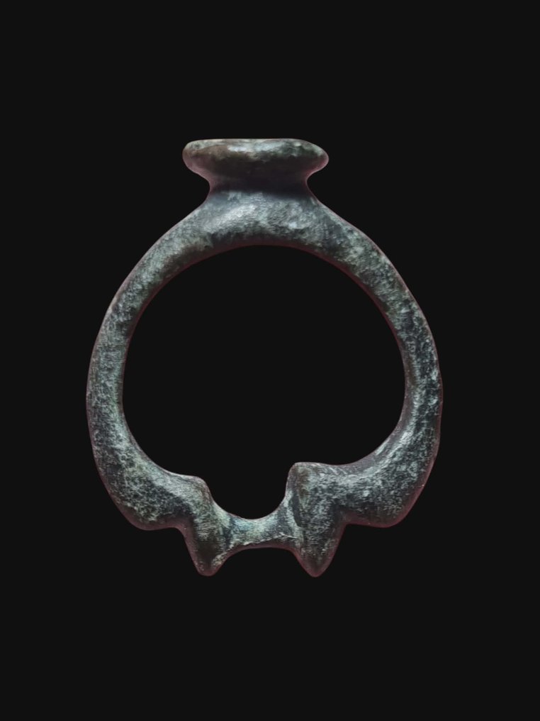 Early medieval Stunning bronze pentagram seal Ring  (No reserve price) #3.2