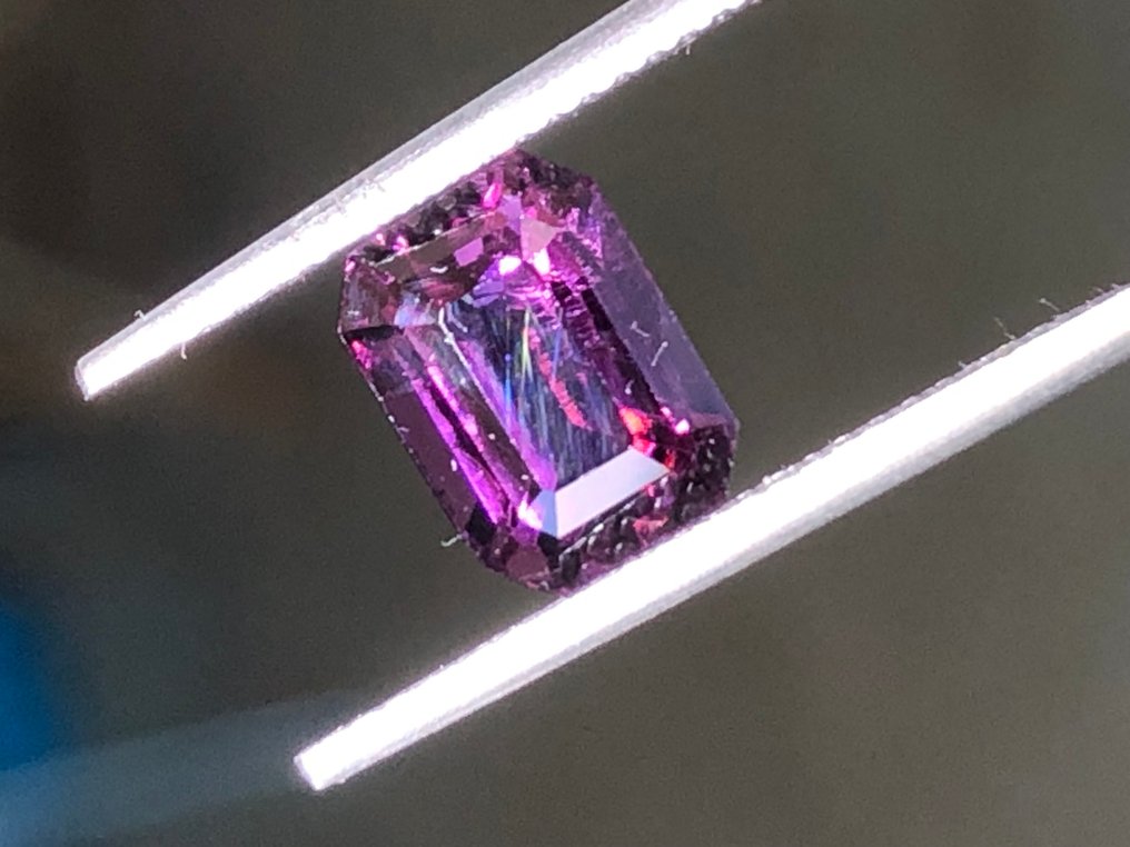 没有保留价 - 1 pcs  紫色 尖晶石  - 3.00 ct - 美国宝石研究院（GIA） #1.0