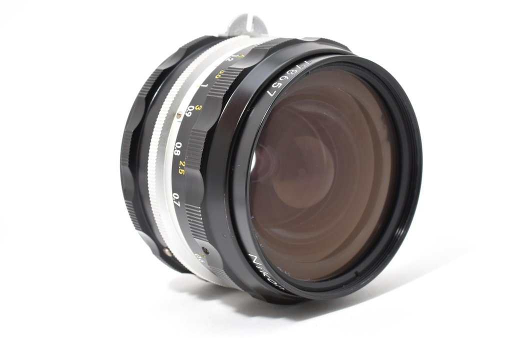 Nikon Nikkor-H Auto 3.5/28mm | Wide angle lens #4.3