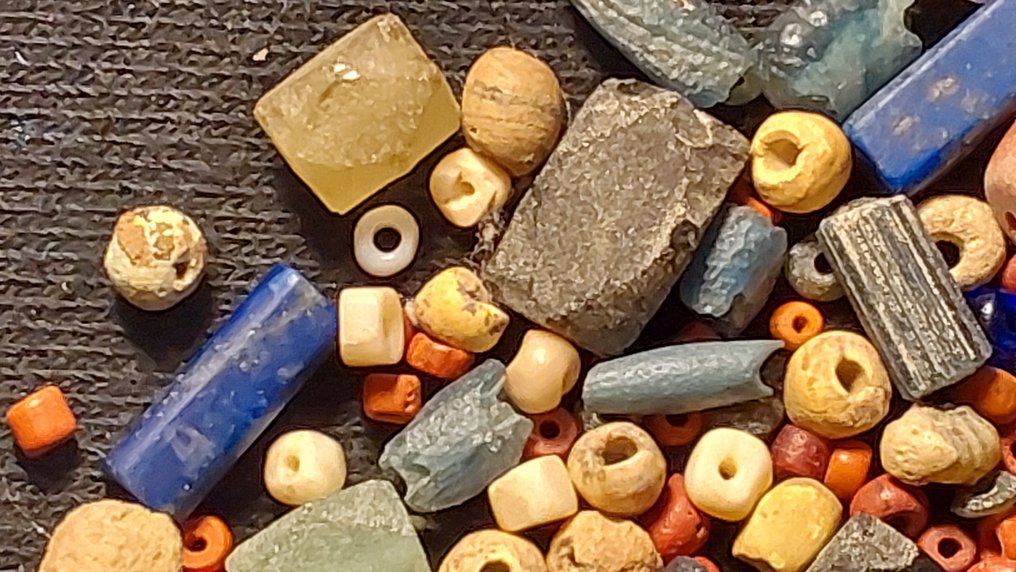 古埃及到罗马 玻璃 超过一百颗古老的珠子  (沒有保留價) #1.0