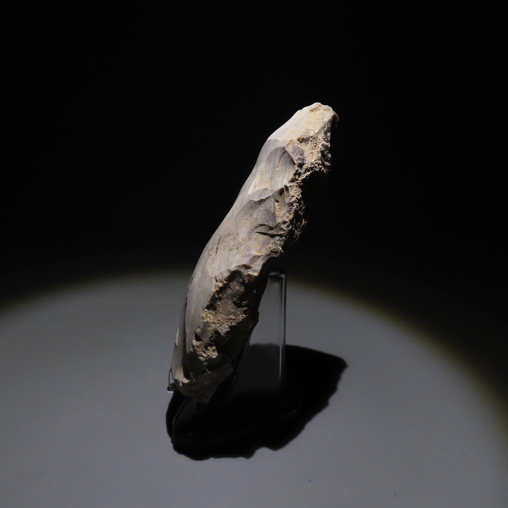 Neolithic Flint Tool. Spiennes, 4500-3500 BC. 13.6 cm height.  (No reserve price) #1.0