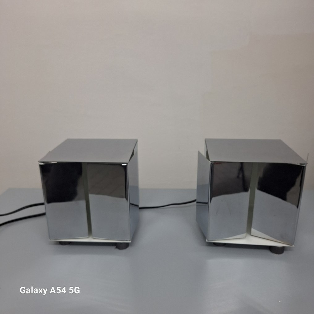 Paolo Tilche - Lámpara de sobremesa (2) - Hierro, Cromo - 3H #2.1