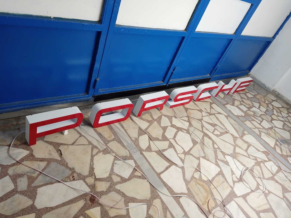 Φωτισμένη πινακίδα (7) - Μέταλλο, πλεξιγκλάς #2.1