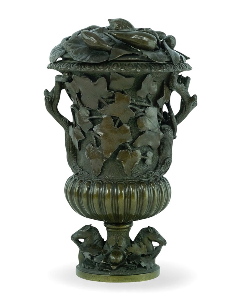 Urnă  - Bronz - Antic, bogat decorat #4.3