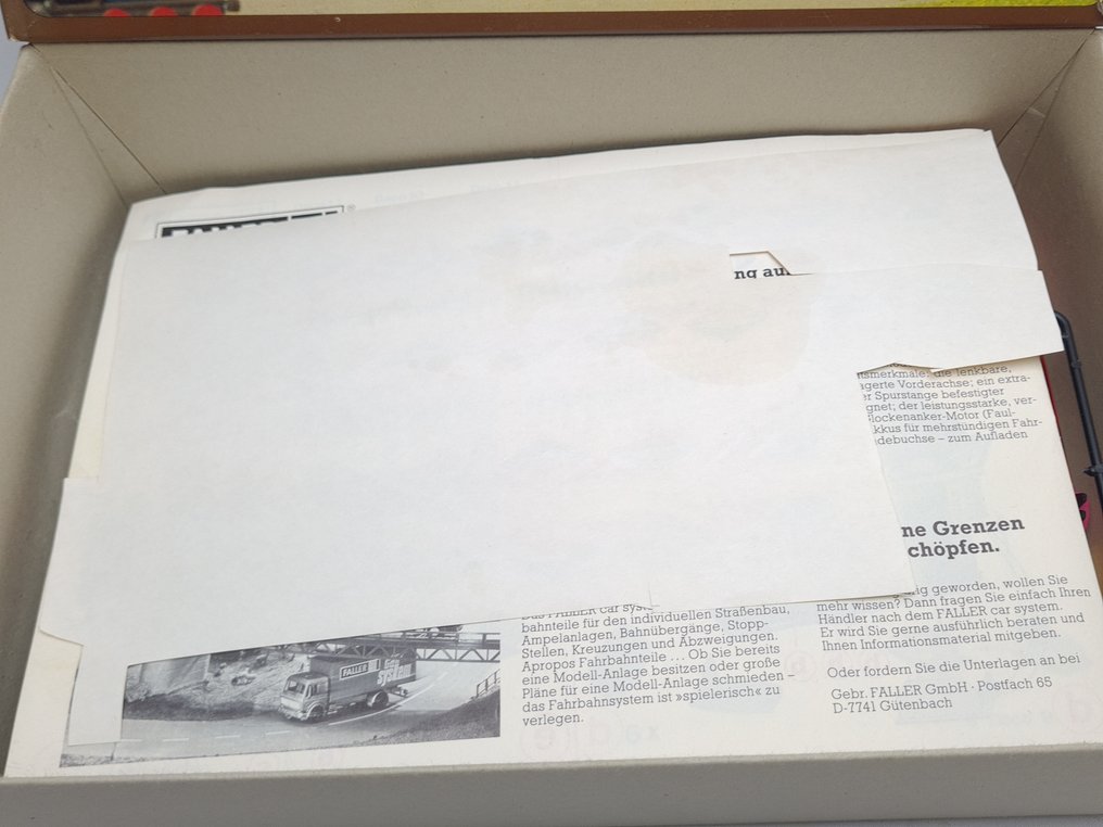 Kibri H0 - 328 - Kituri de construit machete tren (1) - Kermis AutoScooters și Botsauto's cu acționare. #4.3