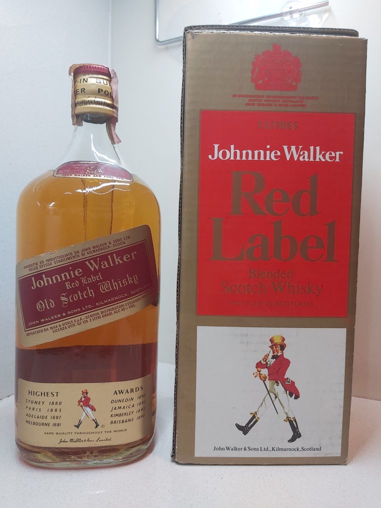 Johnnie Walker Red Label w/ built-in pourer  - b. 1980s - 2 Litres #1.0