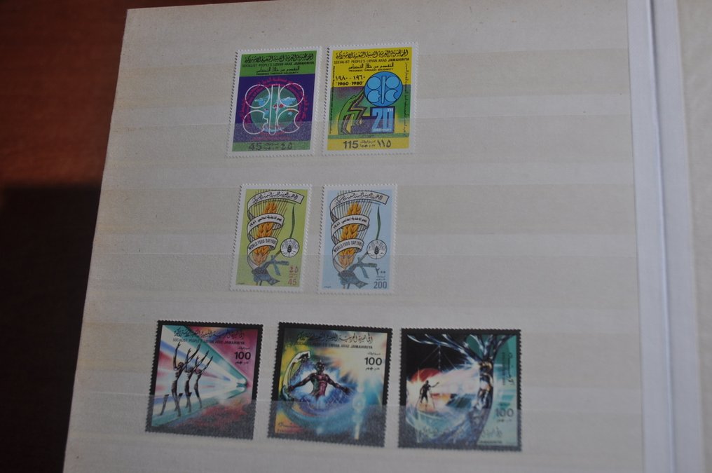 Thematic  - Search event with various themes, blocks, series, countries, and more in stock books (222 photos). #4.3