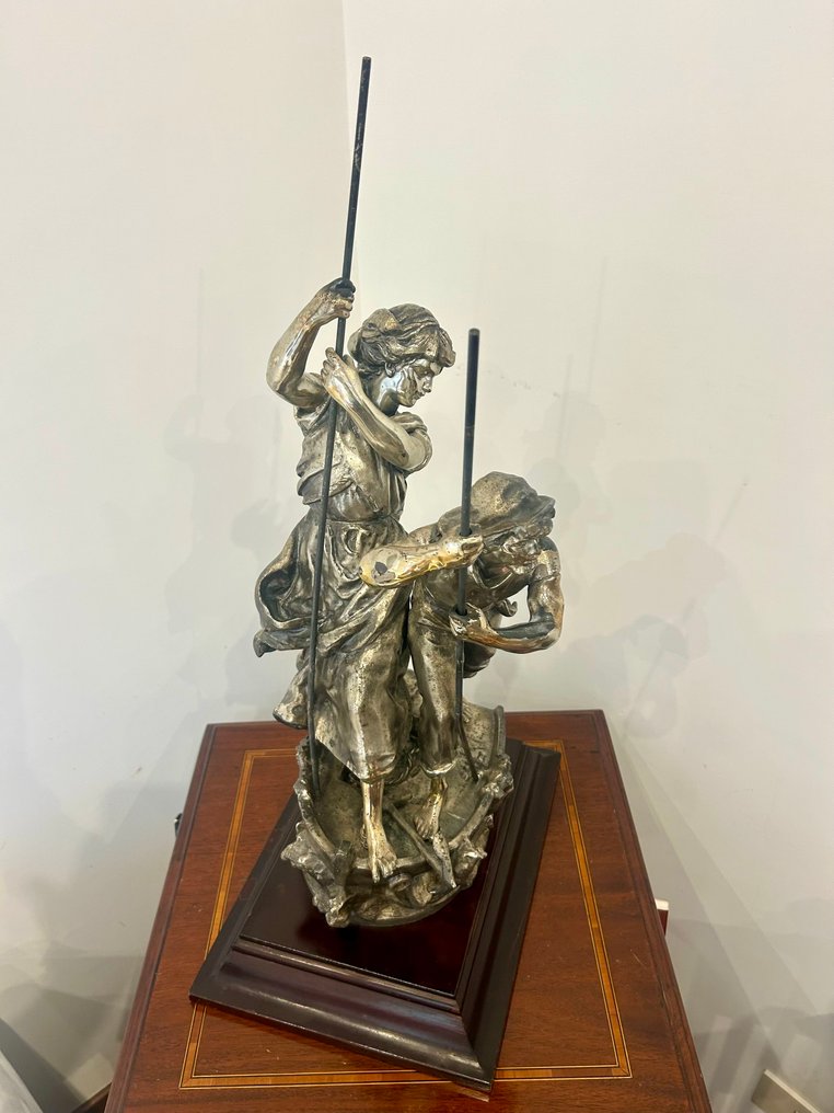 Dal modello di Ricardo Soriano Cerdán (XX) - Scultura, Pescatori - 71 cm - Spelter, Placcato argento #1.0