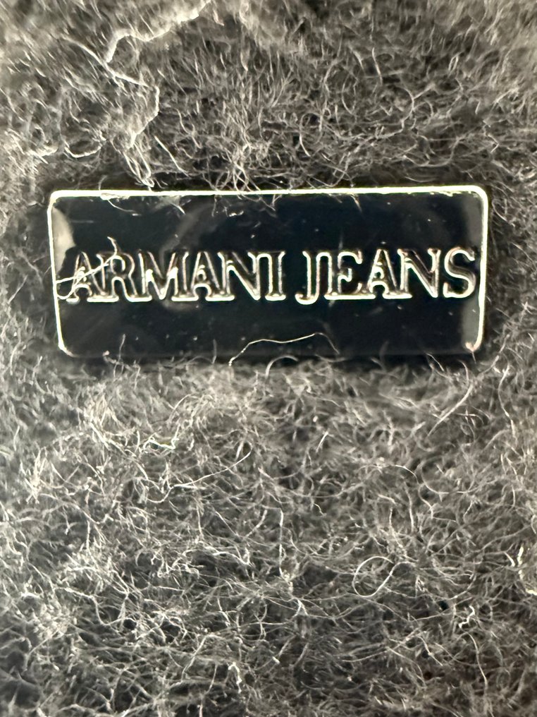 Armani - Mantel #4.3