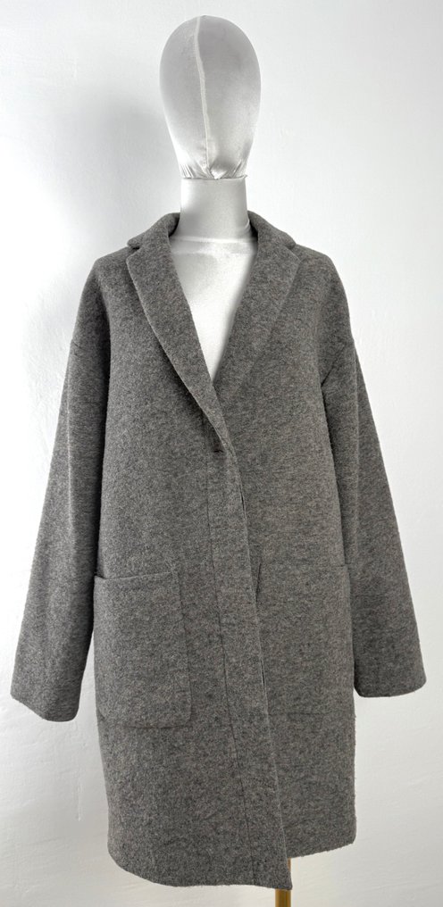 Armani - Mantel #3.2