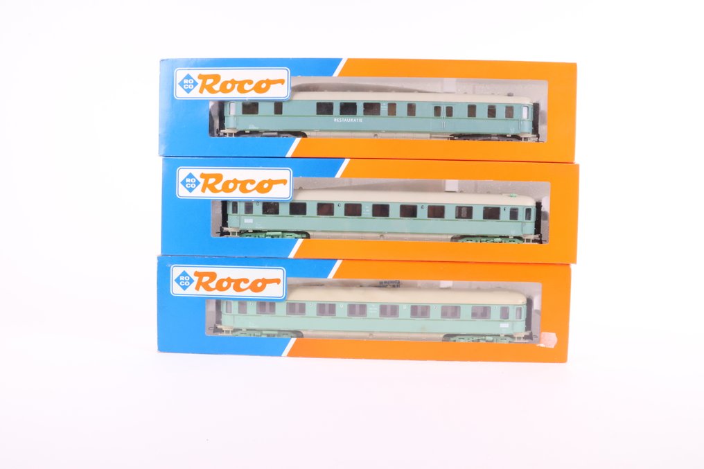 Roco H0轨 - 44283, 44288, 44290 - 模型火车客运车厢 (3) - 泰兰列车车厢计划（D计划） - NS #1.0