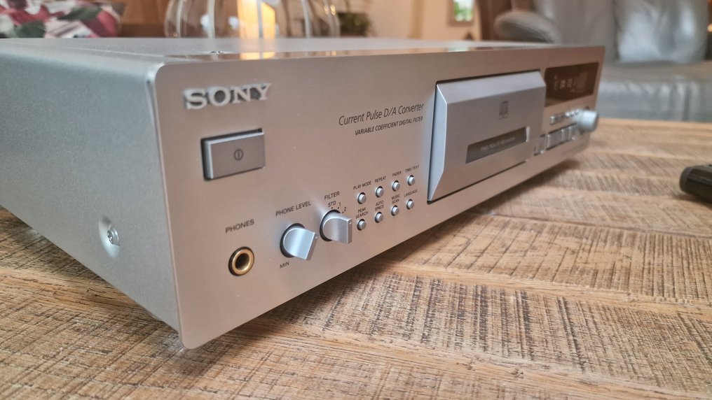Sony - CDP-XB930 CD player #1.0