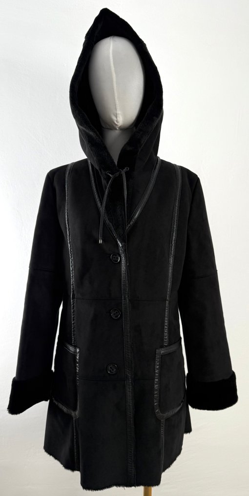 Balmain - Mantel #1.0