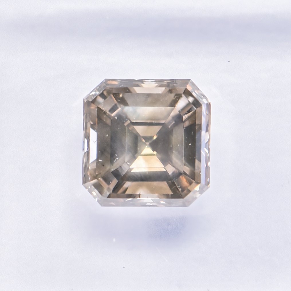 χωρίς τιμή ασφαλείας - 1 pcs Διαμάντι  (Φυσικού χρώματος)  - 1.38 ct - Σμαράγδι - Fancy deep Πρασινωπό, Καφετί Κίτρινο - SI2 - International Gemological Institute (IGI) - ΒΓ #3.2