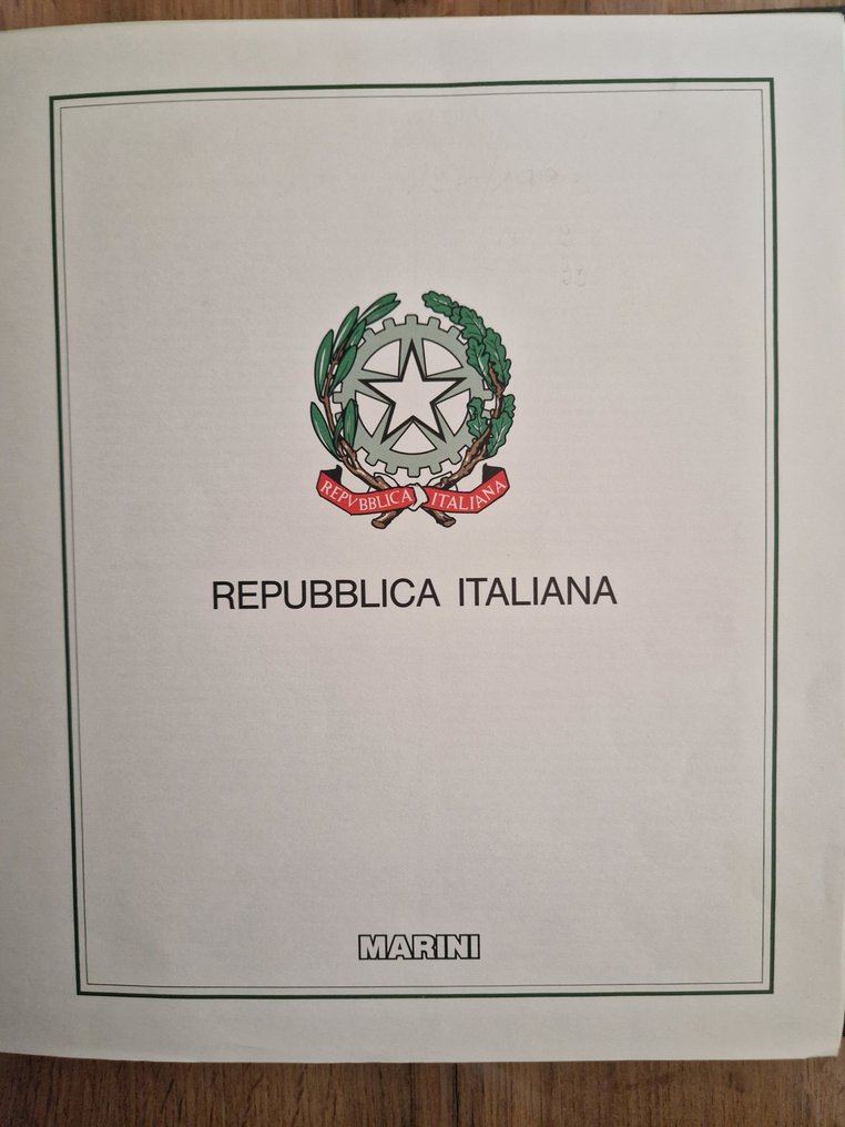 Ιταλία 1991/2000 - Ιταλική Δημοκρατία. Ολοκληρωμένες σειρές 1991/2000, καινούργιες. Σε φύλλα και φάκελο Marini με θήκη. #1.0