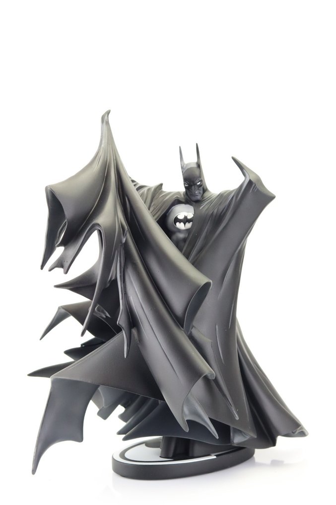 DC Direct - Batman Black & White - Todd McFarlane 2.0 #1.0