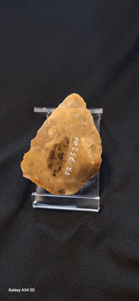 Paleolithisch Vuursteen Mousterien speerpunt met biface van multicolore vuursteen, 45.000 v.Chr., privé-archiefcollectie. - 67 mm  (Zonder minimumprijs) #1.0