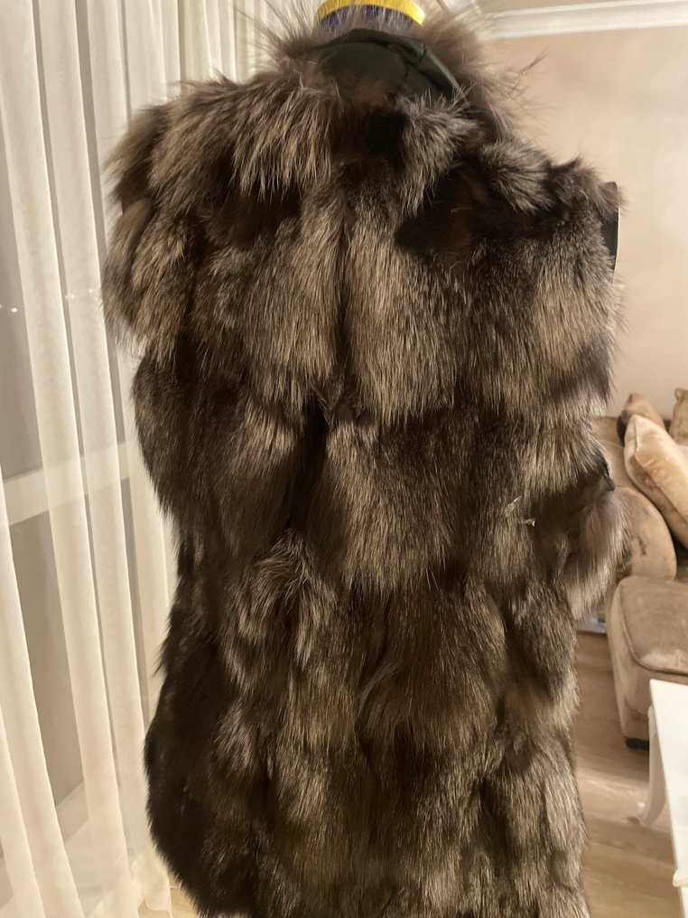 Artisan Furrier - Coat #3.2