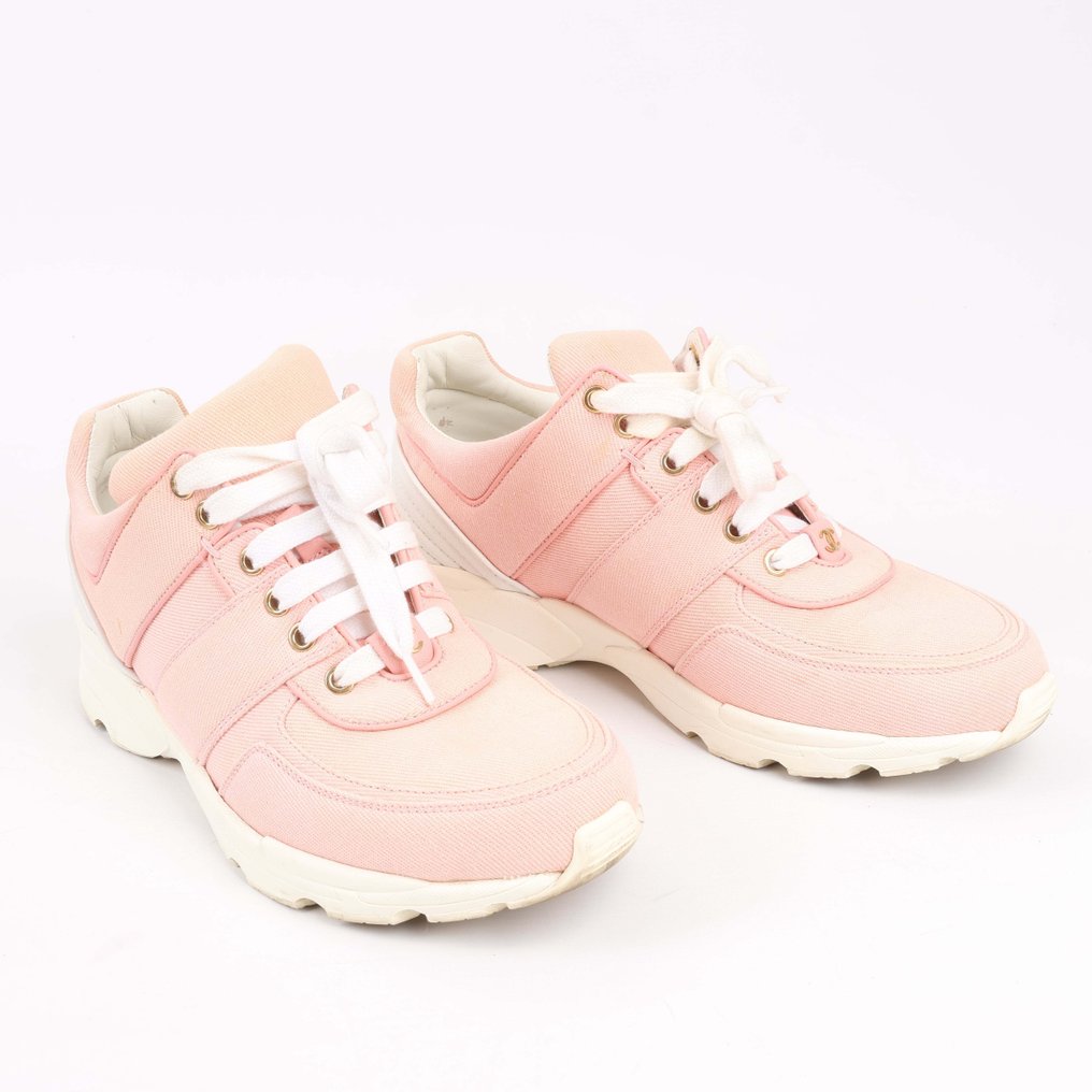 Chanel - Sneakers - Size: EU 38.5 #1.0