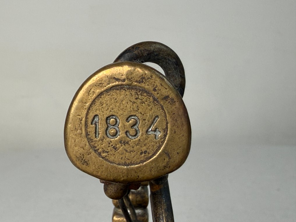 Μετα-μεσαιωνική Ορείχαλκος Λάμπα λαδιού - 9.8 cm  (χωρίς τιμή ασφαλείας) #1.0