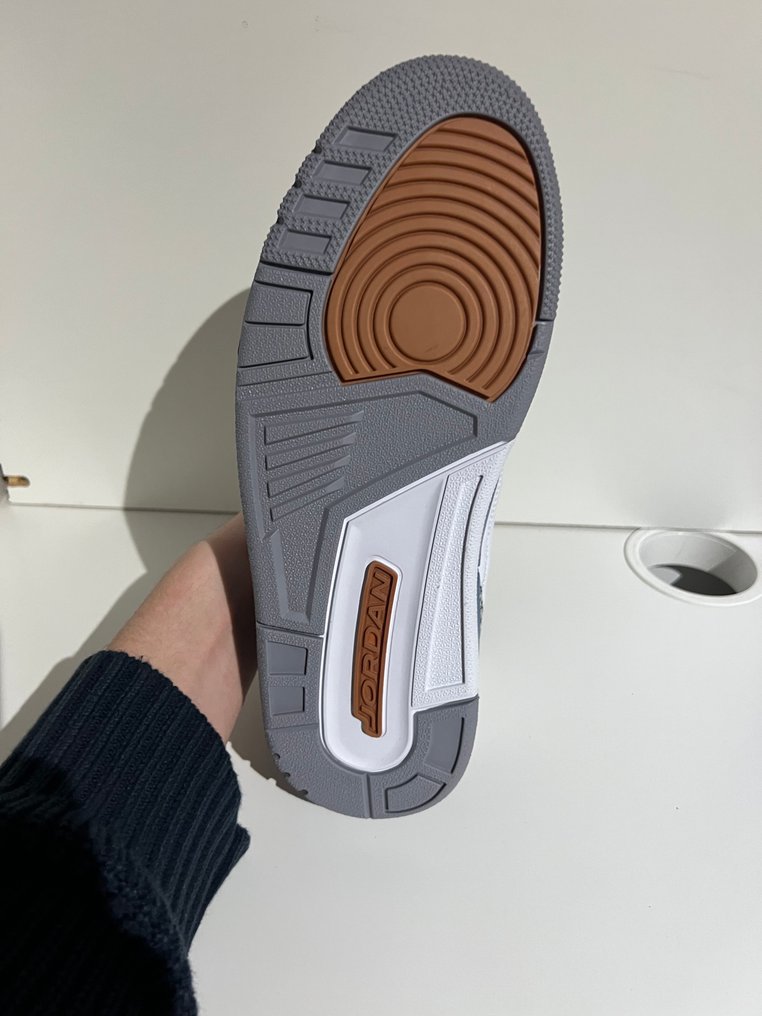 Nike - Air Jordan 3 Retro - 运动鞋 - 尺寸: EU 42 - 带标签的新品 #3.2