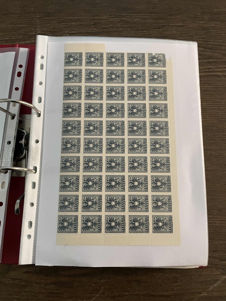 Αυστρία 1900/2000 - Χιλιάδες γραμματόσημα σε παλιά φύλλα σε 3 άλμπουμ. #3.2