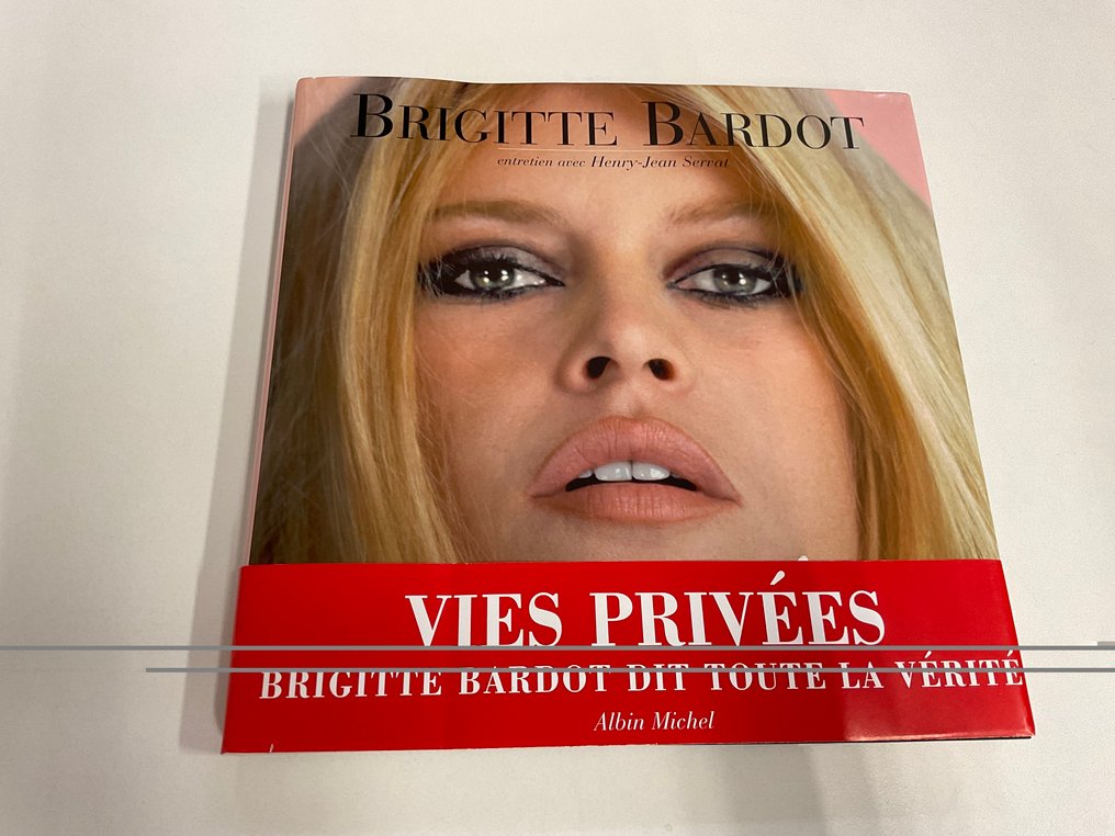 Brigitte Bardot - Lot de 4 publications Brigitte Bardot - 1976 #3.2