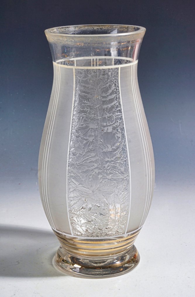 Haida of Steinschönau Attrib. - Decanter - Bohemian Art Deco 'Glue Chip' and frosted glass vase with gilding - Crystal #1.0