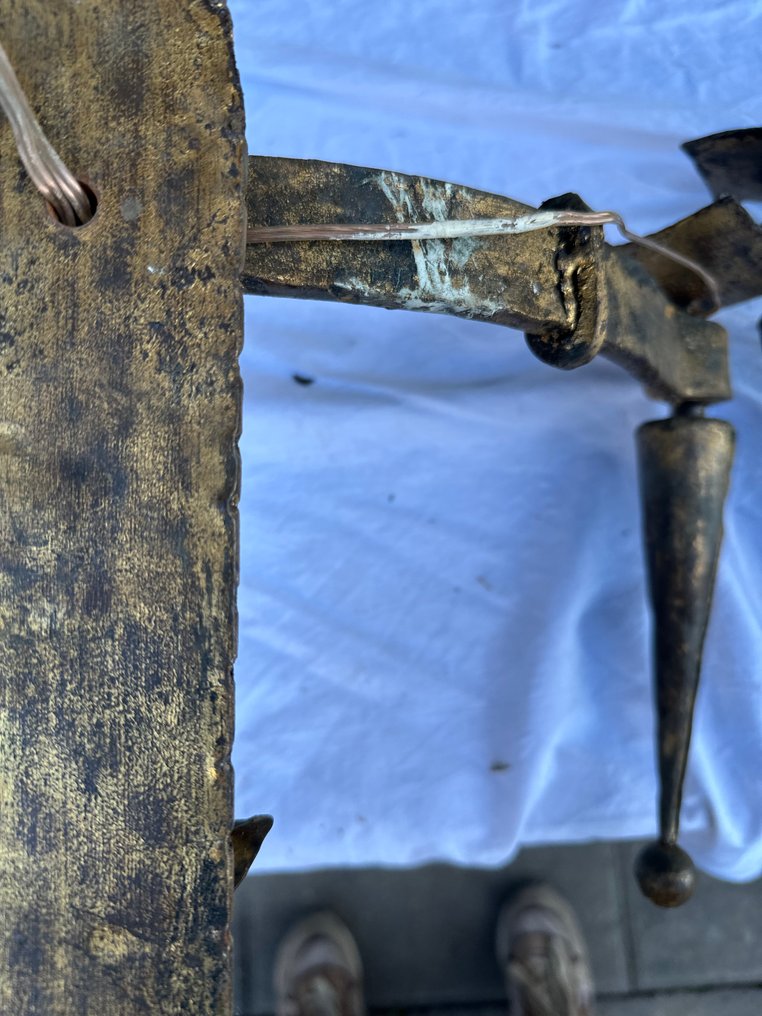 Væglampe (2) - Støbejern #1.0