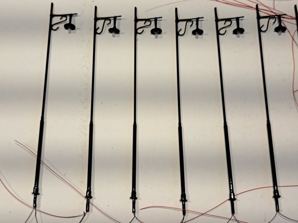 Lantaarns spoor 1, G - Oświetlenie modelu kolejowego (20) - 20 sztuk staromodnych metalowych (miedzianych) latarni. #3.2