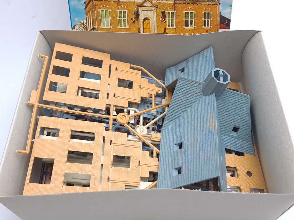 Kibri N - 7160/7166 - Model train building kits (2) - 2 kits for townhouses #4.3