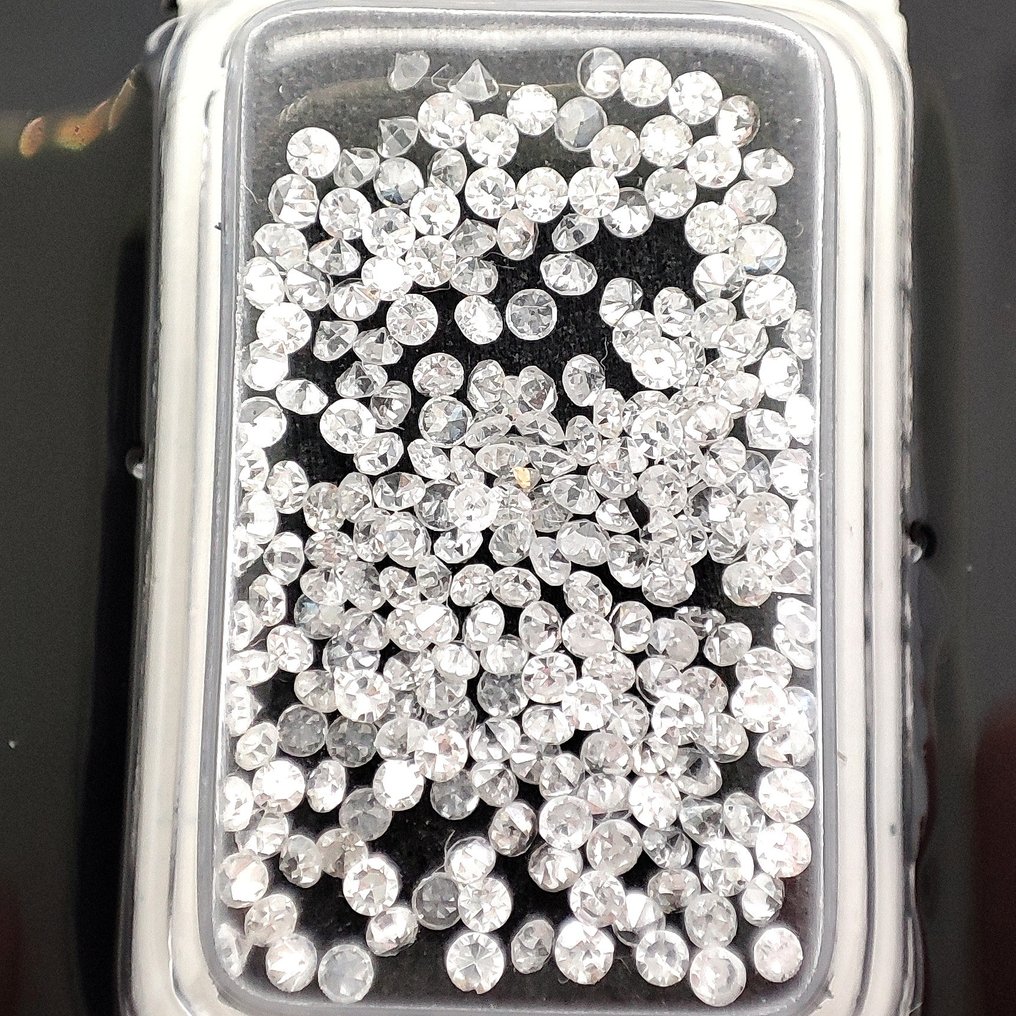 没有保留价 - 229 pcs 钻石  (天然)  - 2.01 ct - 圆形 - D (无色), E - VS1 轻微内含一级, VVS1 极轻微内含一级 - 以色列宝石中心（G.C.I.） - 单次切割 #1.0