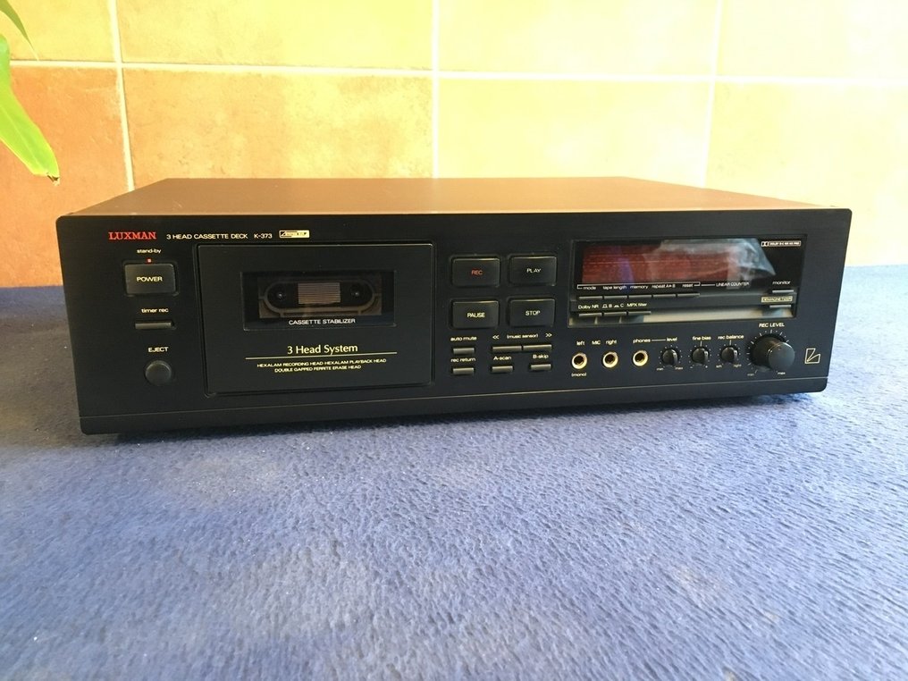 Luxman - K-373 3-head Audio-cassette deck #1.0