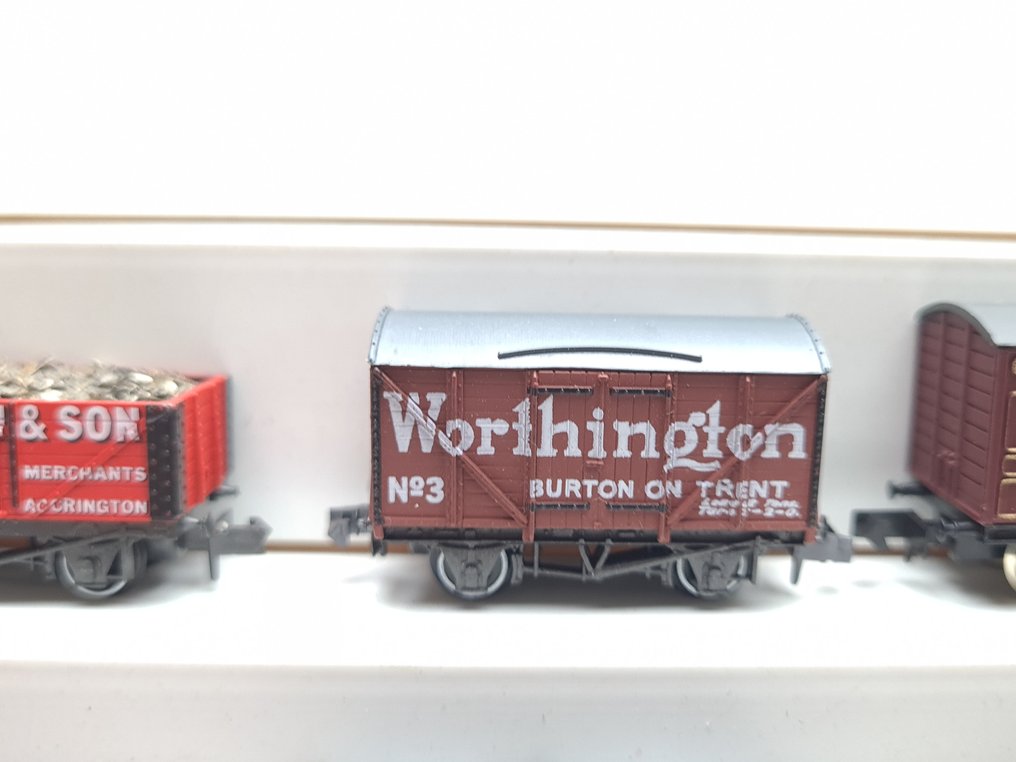 Peco/Graham Farish N - Model wagonu towarowego (13) - 13 różnorodnych wózków towarowych #3.2