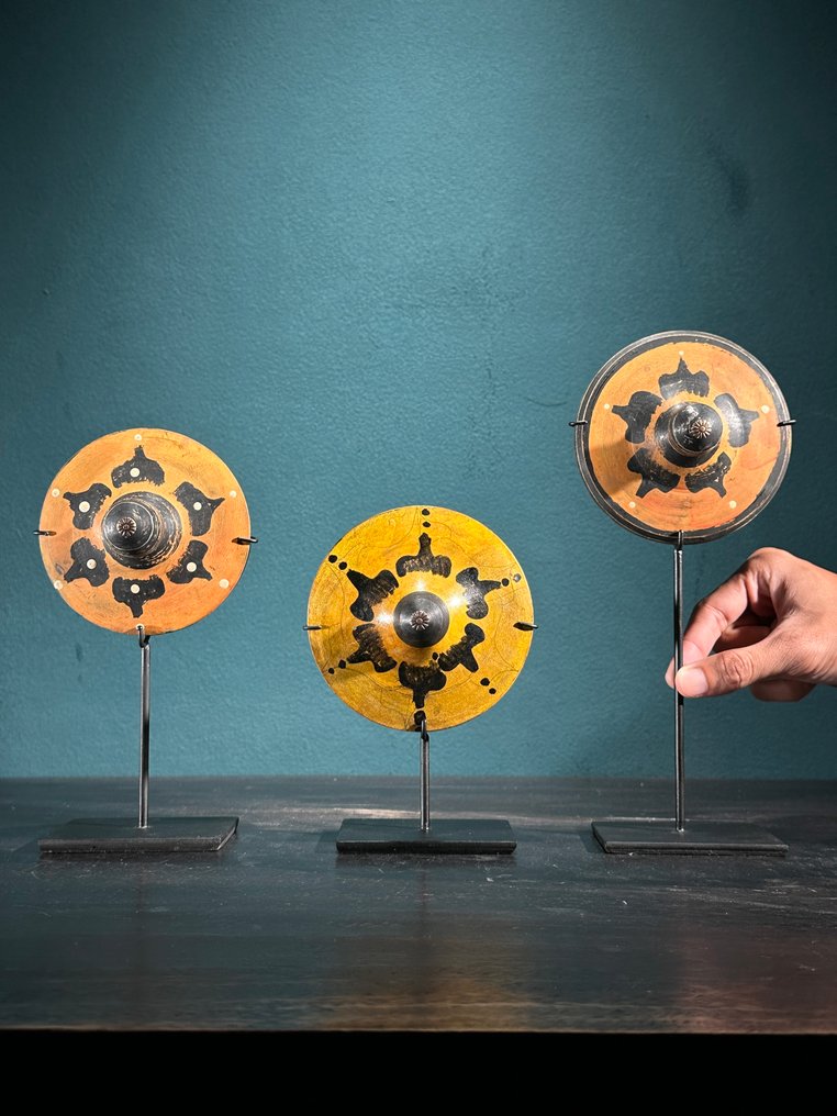 NO RESERVE PRICE - Spinning tops (3) - Gasing  - Σβούρα - 2020+ - Ινδονησία #1.0