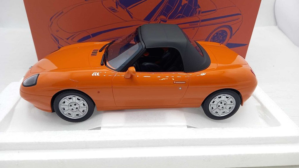 Laudoracing 1:18 - Machetă mașină - Fiat Barchetta 1995 - (cod.B2) #2.1