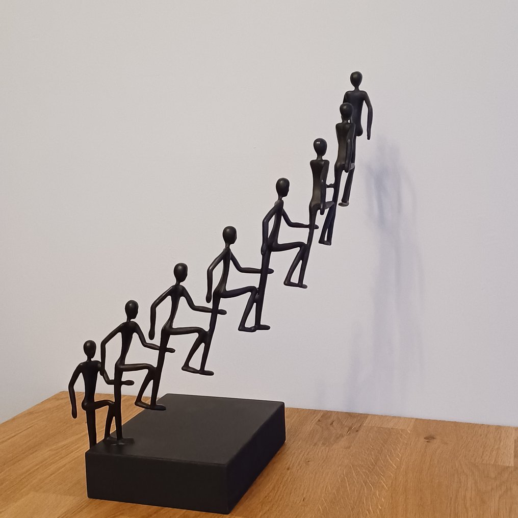 Rzeźba, L’art de s’élever - 39 cm - źródło #1.0