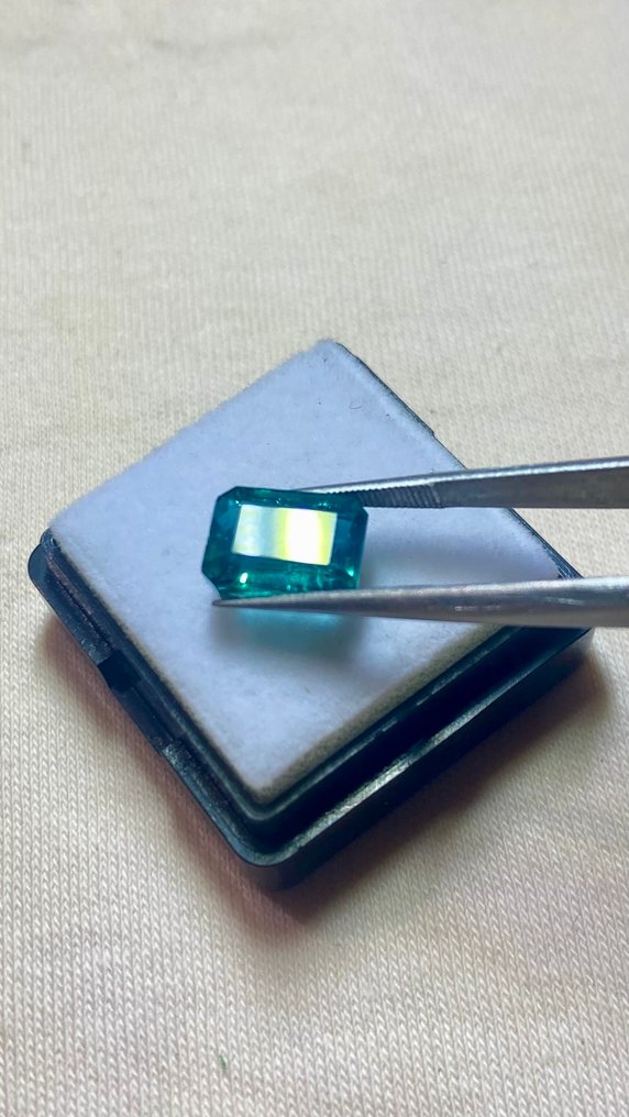 1 pcs 绿色 祖母绿 - 3.16 ct - 国际宝石研究院(IGI) - 顶级绿色翡翠 #3.2