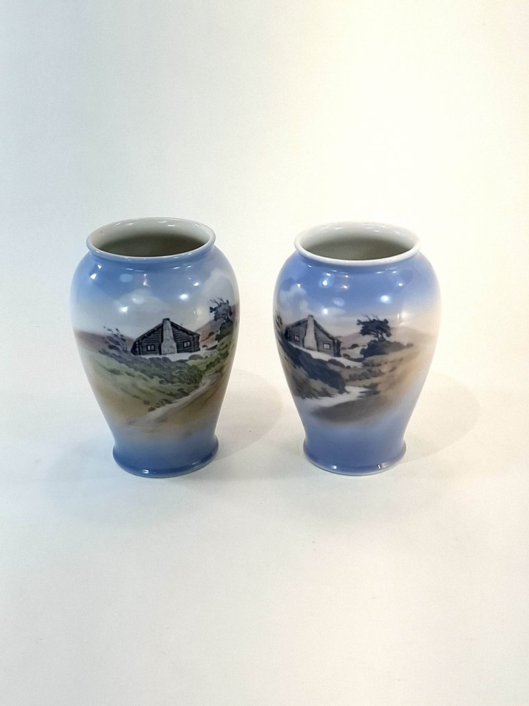 Royal Copenhagen - Βάζο (2)  - Πορσελάνη - 3644, λόφοι Rebild #1.0