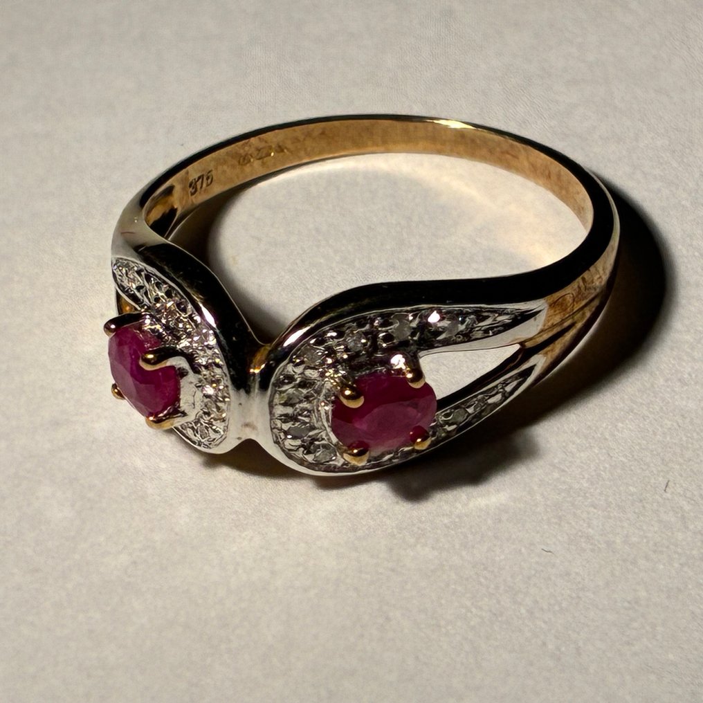 Ring - 9 kt. Rose gold -  0.55ct. tw. Ruby - Diamond - Cat Eyes Ring #1.0