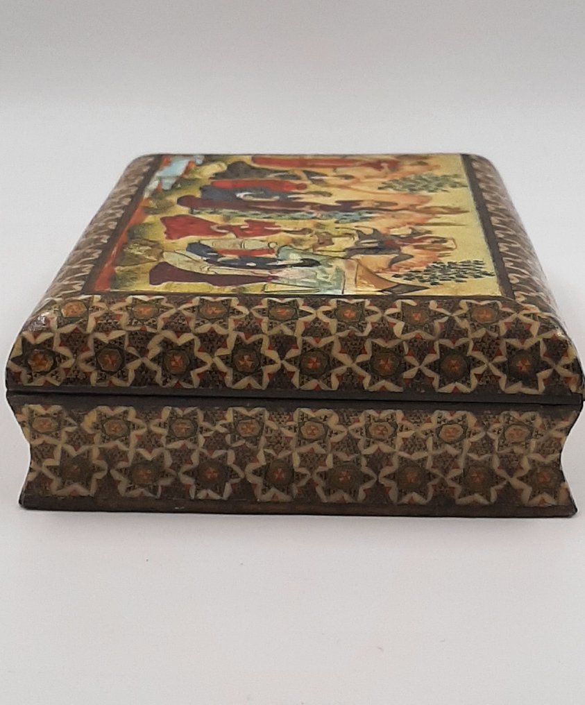 Κουτί Khatam kari. - Ξύλο, Ορείχαλκος, Οστό, Πέτρα - Μέση Ανατολή - 20th century #1.0