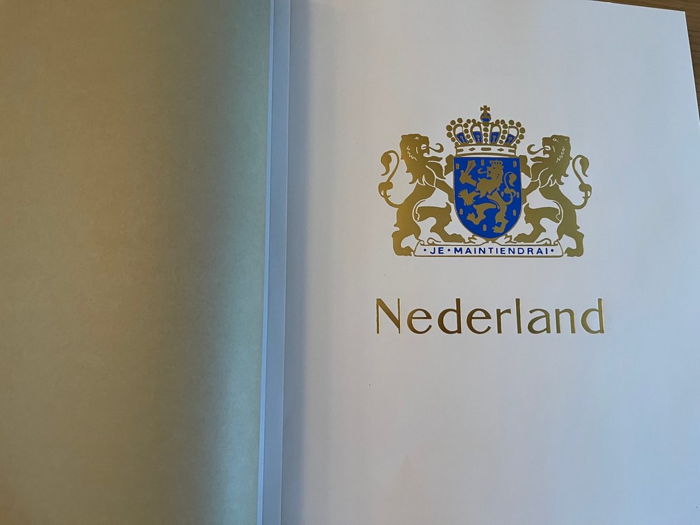 Pays-Bas 2000/2007 - Davo album Pays-Bas partie 5 - complet et avec des pages supplémentaires également complètes. #2.1